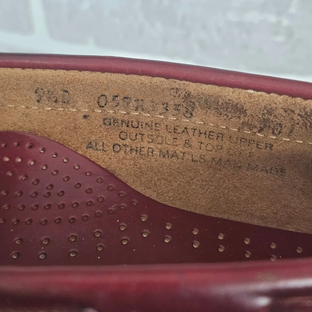 G.H. Bass & Co Oxblood Tassel Loafers‎ Mens 9.5 D Leather Slip On Burgundy VTG.